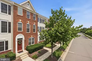 42886 Pamplin Terrace, Chantilly, VA 20152 - Photo 1