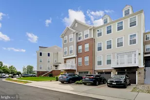 42203 Shorecrest Terrace, Aldie, VA 20105 - Photo 3