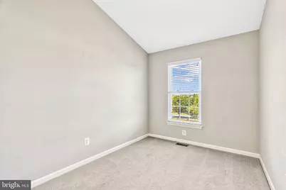 25368 Shipley Terrace, Chantilly, VA 20152 - Photo 19