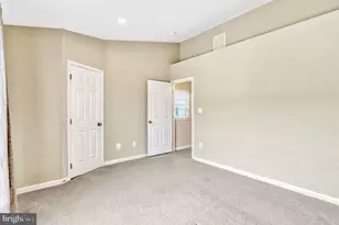 25368 Shipley Terrace, Chantilly, VA 20152 - Photo 17
