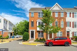25368 Shipley Terrace, Chantilly, VA 20152 - Photo 1