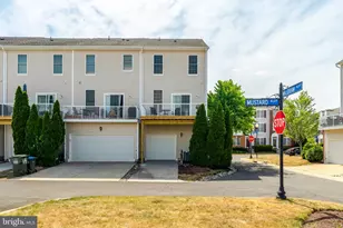 25368 Shipley Terrace, Chantilly, VA 20152 - Photo 3