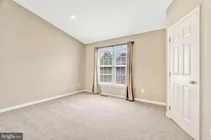 25368 Shipley Terrace, Chantilly, VA 20152 - Photo 15