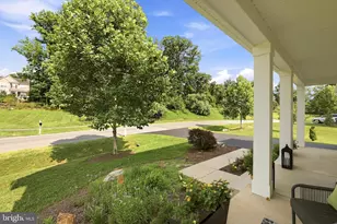 18120 Ridgewood Pl, Round Hill, VA 20141 - Photo 11