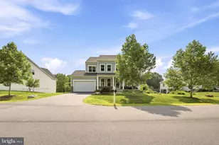 18120 Ridgewood Pl, Round Hill, VA 20141 - Photo 3