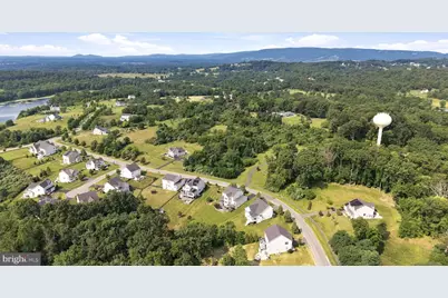 18120 Ridgewood Place, Round Hill, VA 20141 - Photo 121