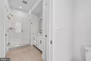 42198 Shining Star Sq, Ashburn, VA 20148 - Photo 35