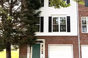 42840 Golf View Dr, Chantilly, VA 20152 - Photo 1