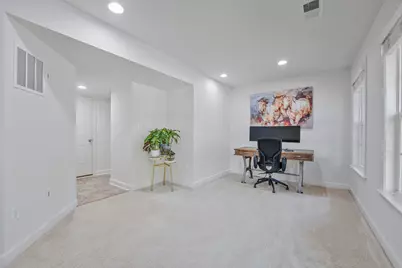 21002 Courtland Village Drive, Leesburg, VA 20175 - Photo 5