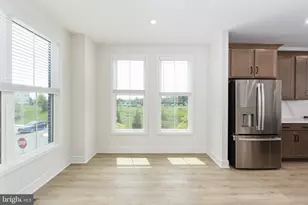 42086 Picasso Sq, Brambleton, VA 20148 - Photo 19