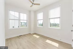 42086 Picasso Sq, Brambleton, VA 20148 - Photo 31