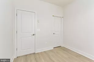 42086 Picasso Sq, Brambleton, VA 20148 - Photo 35