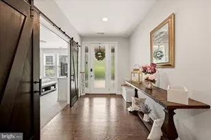 23063 Cottonwillow Sq, Brambleton, VA 20148 - Photo 3