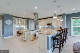 41398 Hagley Pl, Leesburg, VA 20175 - Photo 13