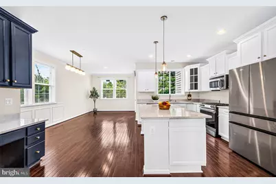 24821 Mason Dale Terrace, Chantilly, VA 20152 - Photo 11
