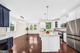 24821 Mason Dale Terrace, Chantilly, VA 20152 - Photo 11