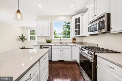 24821 Mason Dale Terrace, Chantilly, VA 20152 - Photo 9
