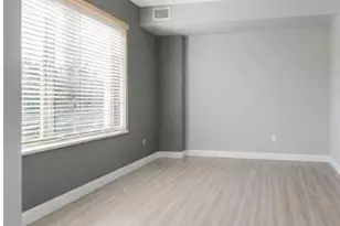 19375 Cypress Ridge Terrace, Leesburg, VA 20176 - Photo 13