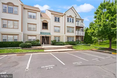 21851 Locomotive Terrace #301, Sterling, VA 20166 - Photo 3