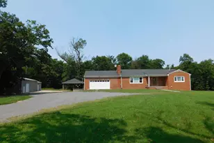 43160 Evans Pond Rd, Leesburg, VA 20176 - Photo 1