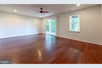 23448 Epperson Square, Brambleton, VA 20148 - Photo 17