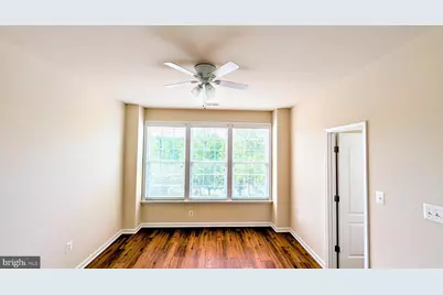 19410 Front Street, Leesburg, VA 20176 - Photo 11