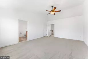 25263 Beach Pl, Chantilly, VA 20152 - Photo 19