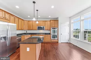 25263 Beach Pl, Chantilly, VA 20152 - Photo 11