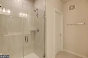 43798 Middleway Ter, Ashburn, VA 20147 - Photo 27