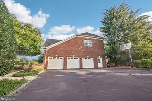 19879 Mellon Cir, Ashburn, VA 20147 - Photo 89