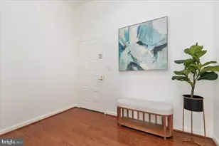 19370 Magnolia Grove Square, Leesburg, VA 20176 - Photo 3