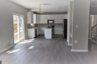 411 Hanrahan Ct SE, Leesburg, VA 20175 - Photo 13