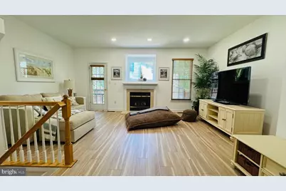 21779 Kings Crossing Terrace, Ashburn, VA 20147 - Photo 7
