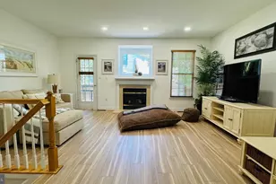 21779 Kings Crossing Terrace, Ashburn, VA 20147 - Photo 7