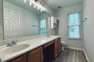21779 Kings Crossing Terrace, Ashburn, VA 20147 - Photo 31