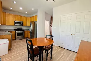 21779 Kings Crossing Terrace, Ashburn, VA 20147 - Photo 17