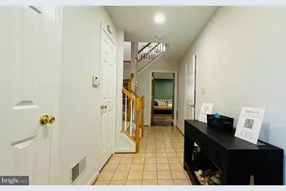 21779 Kings Crossing Terrace, Ashburn, VA 20147 - Photo 3