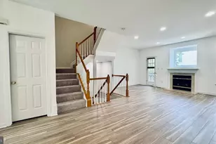 21779 Kings Crossing Terrace, Ashburn, VA 20147 - Photo 23