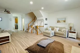 21779 Kings Crossing Terrace, Ashburn, VA 20147 - Photo 9