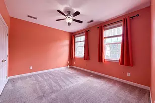 22827 Oakgrove Rd, Sterling, VA 20166 - Photo 17