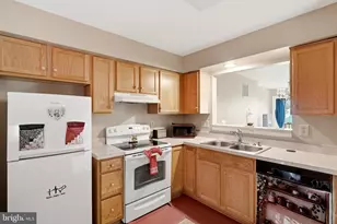 227 Frazer Dr, Purcellville, VA 20132 - Photo 9