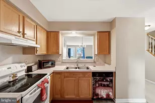 227 Frazer Dr, Purcellville, VA 20132 - Photo 11