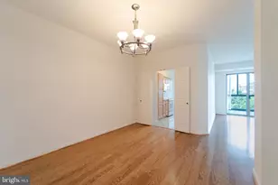 19355 Cypress Ridge Terrace, Leesburg, VA 20176 - Photo 9