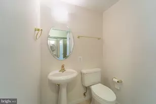 19355 Cypress Ridge Terrace, Leesburg, VA 20176 - Photo 35