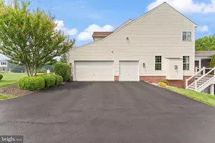 23044 Creighton Farms Dr, Leesburg, VA 20175 - Photo 5