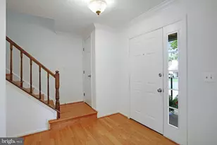 2002 Jonathan Dr, Sterling, VA 20164 - Photo 5