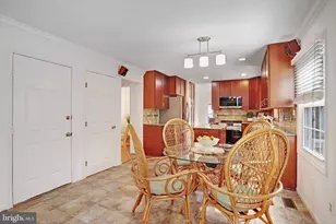 2002 Jonathan Dr, Sterling, VA 20164 - Photo 17
