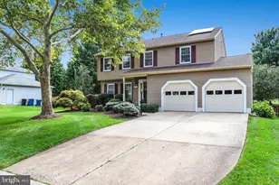 2002 Jonathan Dr, Sterling, VA 20164 - Photo 3