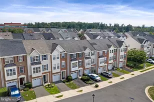 508 Legrace Terrace NE, Leesburg, VA 20176 - Photo 3