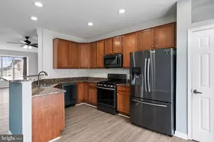 508 Legrace Terrace NE, Leesburg, VA 20176 - Photo 11